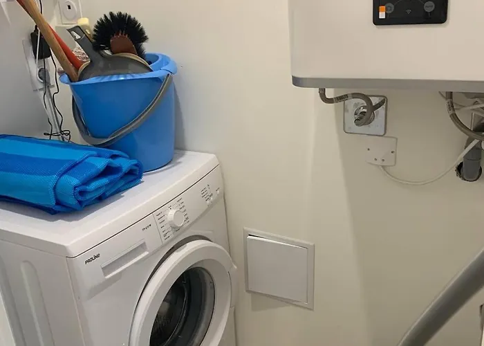 588 2 Pers Heliopolis D Rez-de-chaussee Proche * אגדה